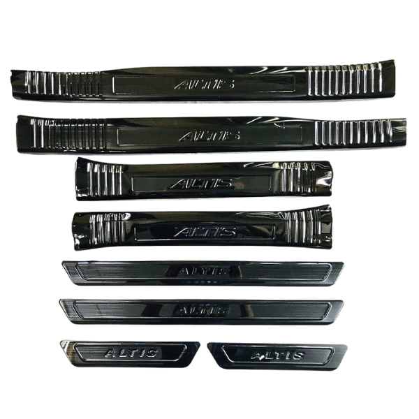 Ốp Bậc Cửa Xe Toyota Altis 2014-2022 Titan