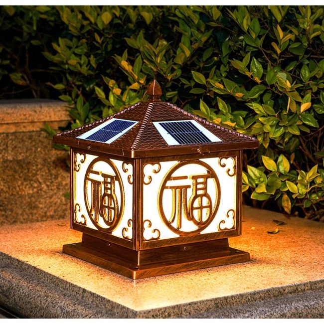 Đèn Trụ Cổng Chiếu Sáng Năng Lượng Mặt Trời (30x30cm)